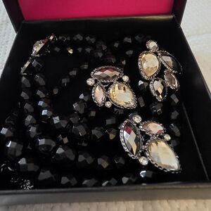 Elegant Black and Gold Jewelry Set